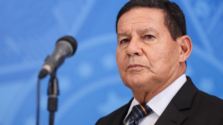 "É bom estarmos preparados", diz assessor de Mourão sobre pedido de  impeachment