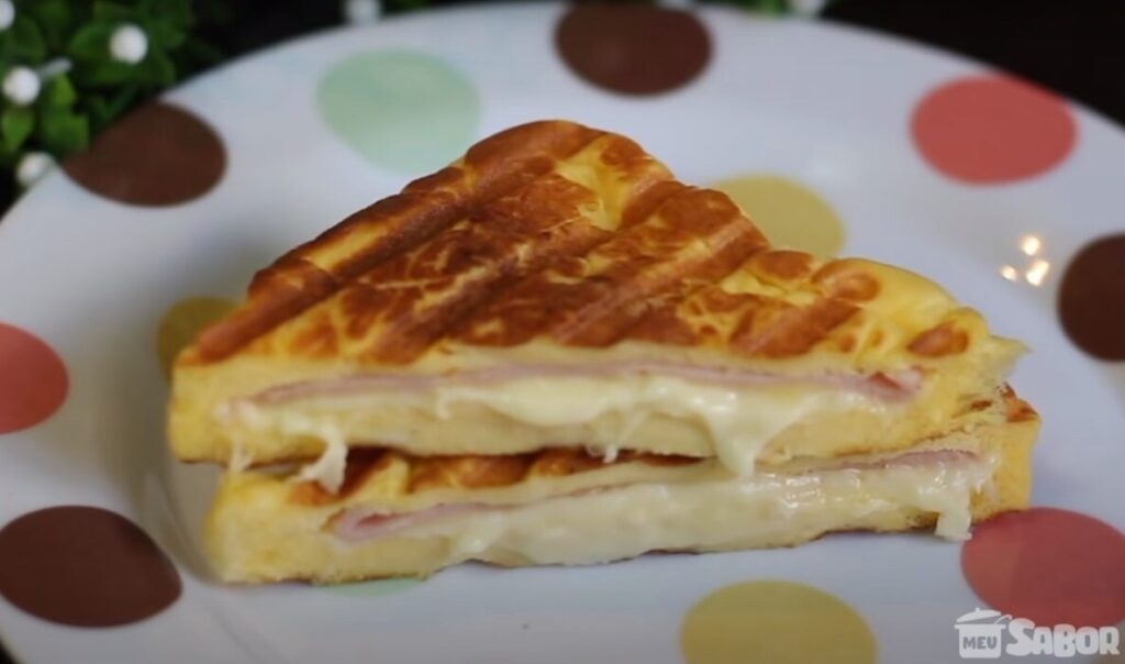 Está de dieta e bateu aquela vontade de comer um pãozinho? aprenda a fazer Panini Low Carb e Sem Glúten