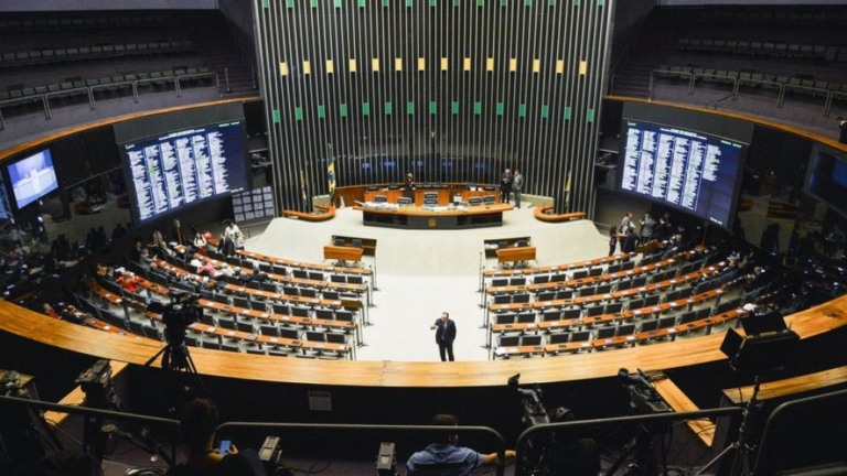 Câmara dos Deputados elege novo presidente nesta segunda-feira(1); acompanhe