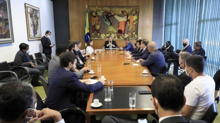 Começa sessão para definir Mesa Diretora da Câmara; assista votação ao vivo