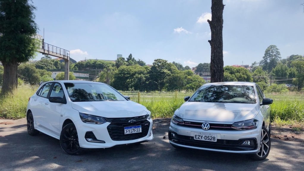 Chevrolet Onix RS e VW Polo GTS: duas formas de parecer esportivo