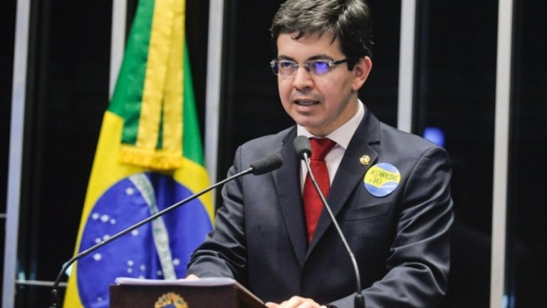 Senador da Rede envia pedido de criação da CPI da Covid-19 contra o governo