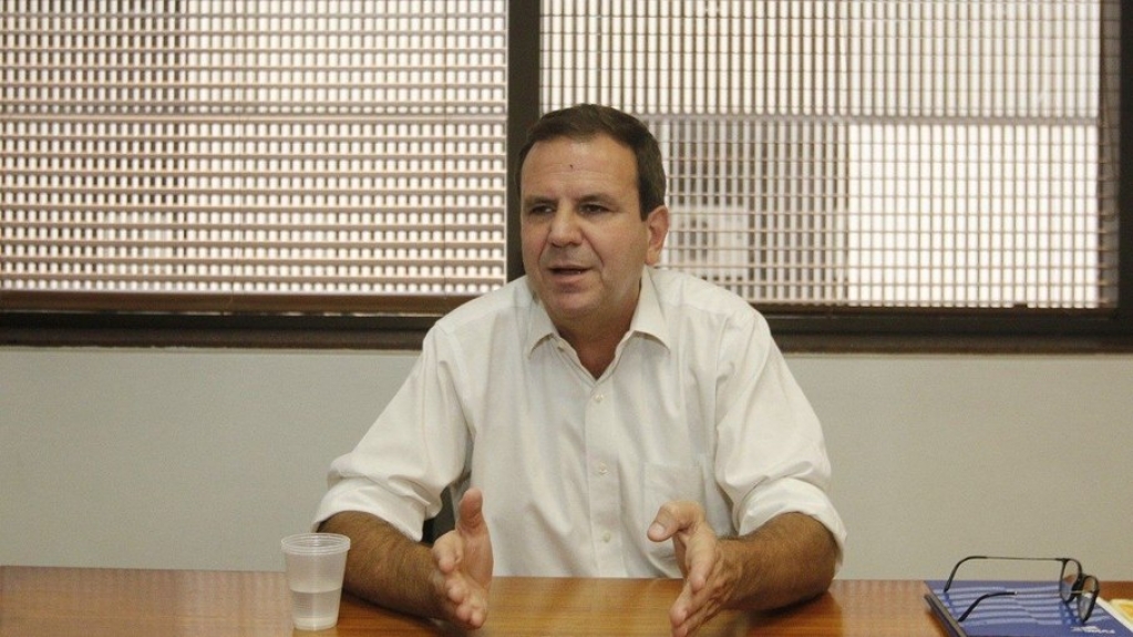 'Não sejam otários. Não comprem ingressos', diz Paes sobre festas no Carnaval