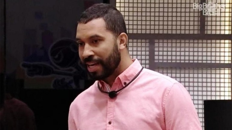 BBB 21: Nego Di diz que Gilberto não é negro: "É um pouco sujinho"