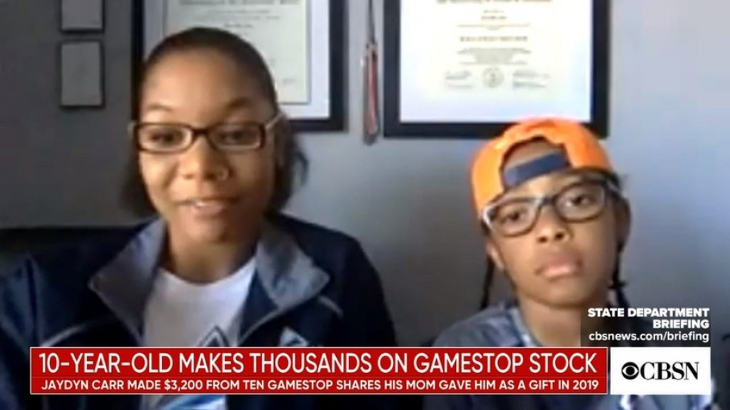 Menino de 10 anos lucra 5.000% com ações da GameStop; confira