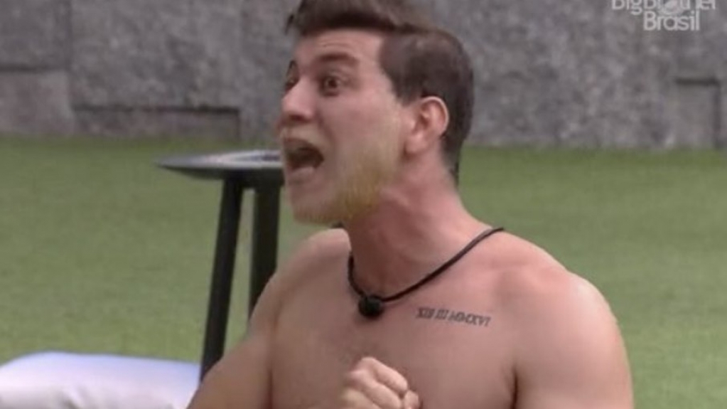 BBB 21: Caio fala de comportamento de Fiuk na Xepa: "Vai tomar no c*"
