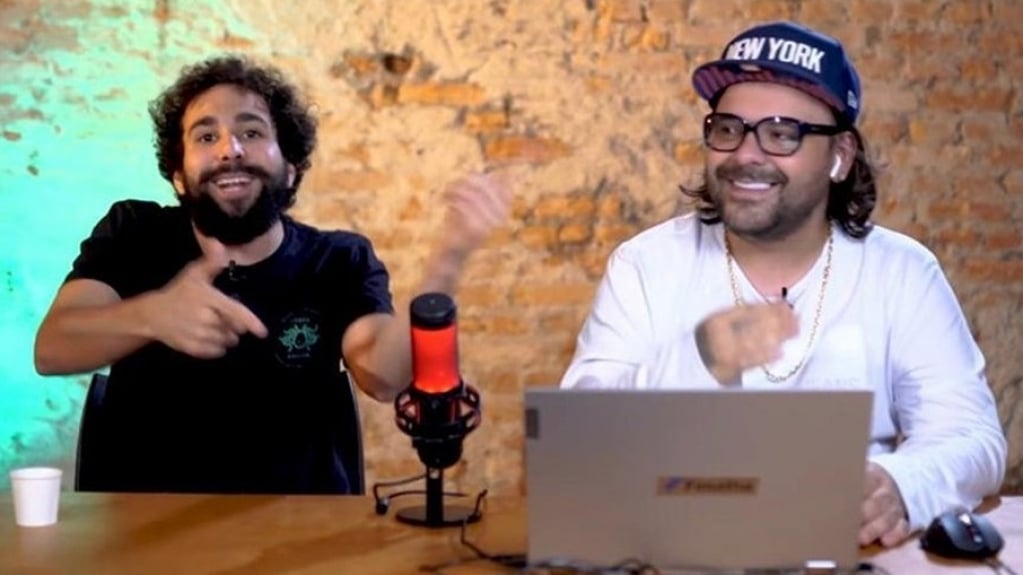 Youtuber Marcelo Ferreira fala sobre day trade com Murilo Couto, do "The Noite" Youtuber Marcelo Ferreira fala sobre day trade com Murilo Couto, do "The Noite"