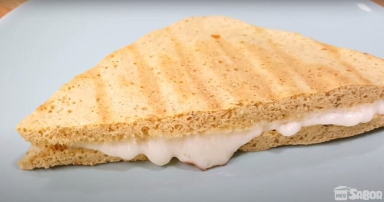 Está atrasado para o trabalho? Não fique sem o café da manhã! Faça esse lanche de minuto e tenha um ótimo dia!