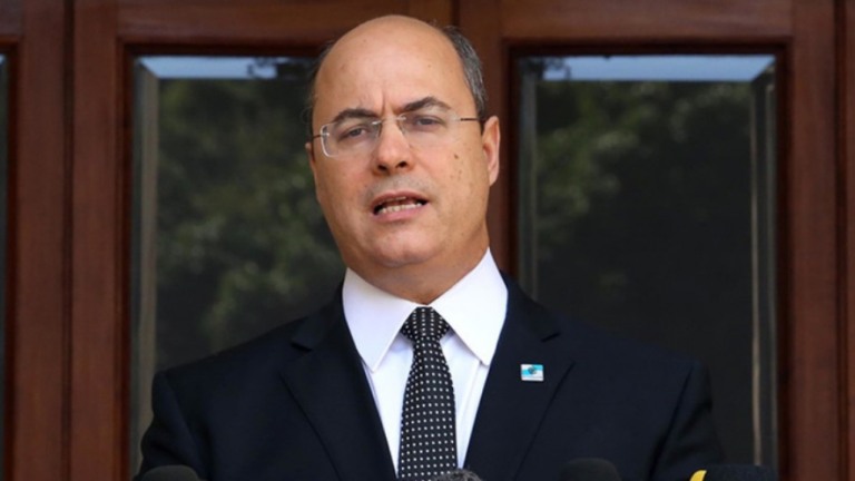 Witzel vira réu por corrupção e STJ o afasta do cargo por mais um ano