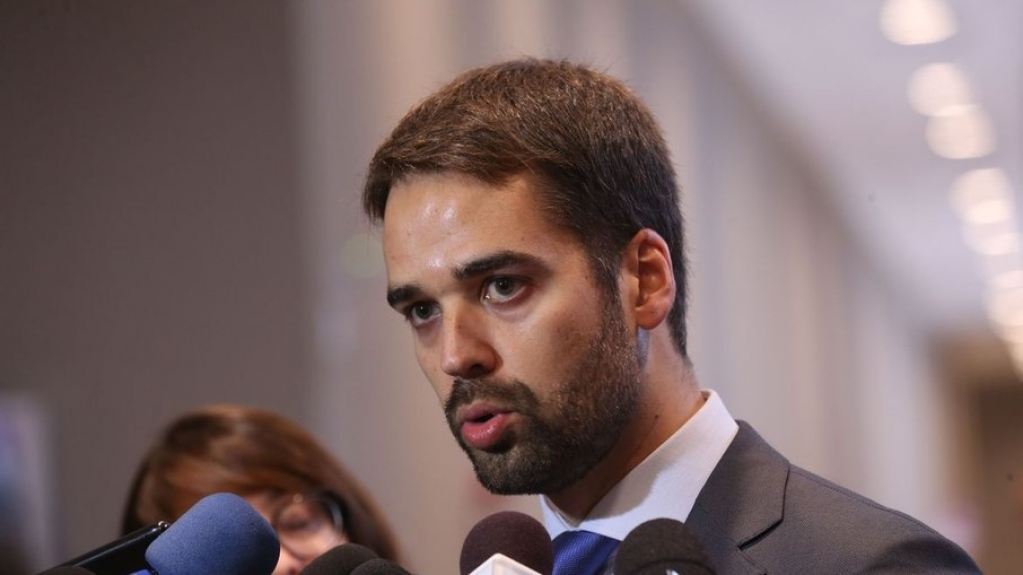 Eduardo leite se opõe a Doria e rejeita oposição sistemática do PSDB a Bolsonaro