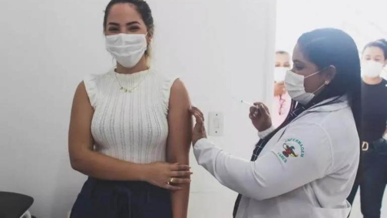 Câmara deve votar MP que facilita compra de vacinas contra a Covid-19