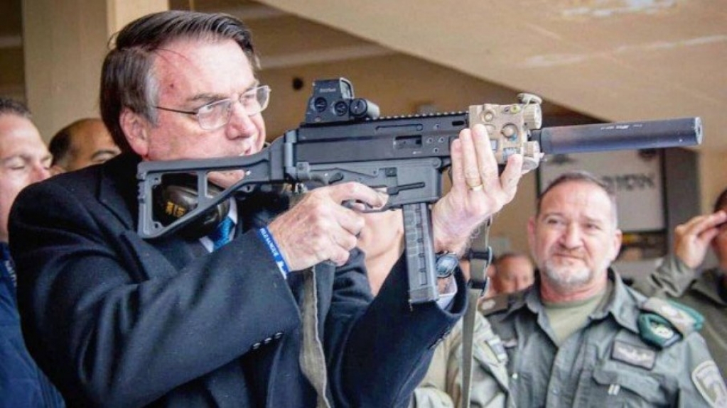 ONGs acionam STF para que decretos de Bolsonaro sobre armas sejam derrubados ONGs acionam STF para que decretos de Bolsonaro sobre armas sejam derrubados