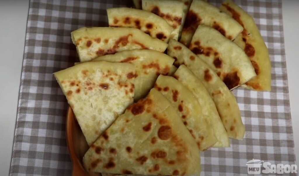 Massa de pizza frita super rápida e fácil de fazer!