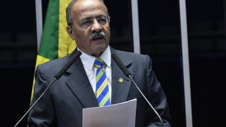 Dinheiro na cueca: Chico Rodrigues retoma mandato no Senado