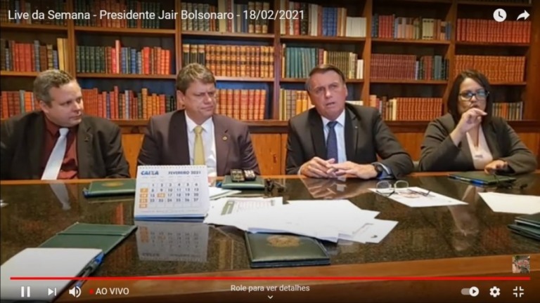 Bolsonaro nega que sua mãe tenha sido vacinada com a CoronaVac: "Canalhice"