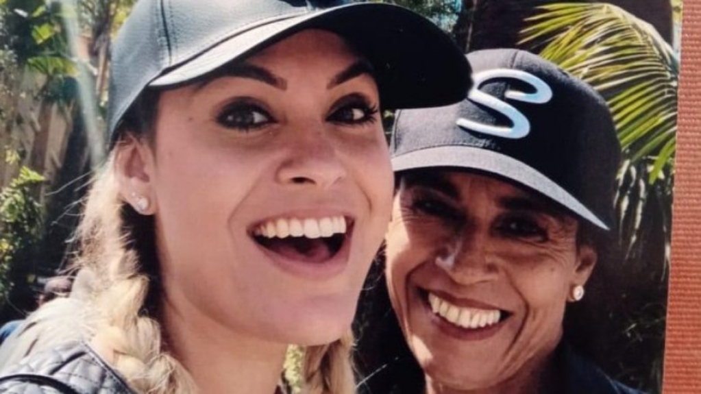 TCC de Sarah foi sobre o "Big Brother Brasil", diz mãe da sister TCC de Sarah foi sobre o "Big Brother Brasil", diz mãe da sister