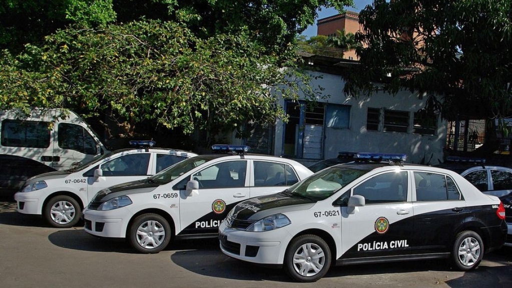 Operação policial deixa um morto e 15 presos no Rio de Janeiro