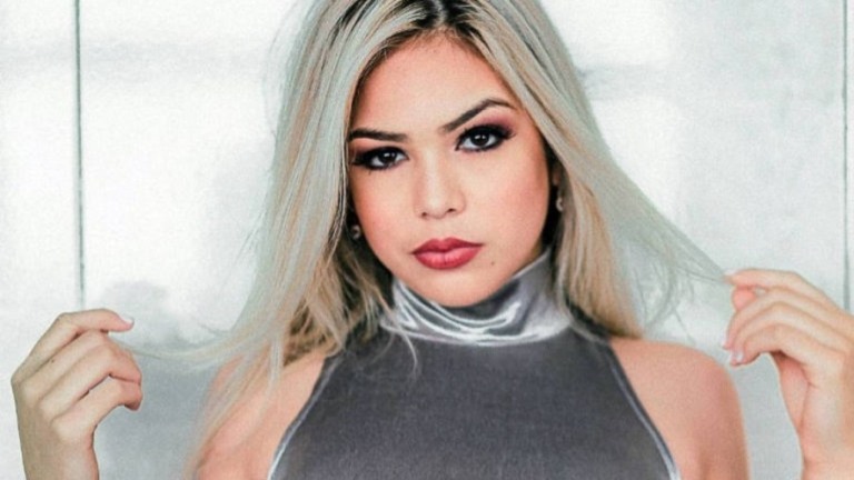 MC Melody sobre Anitta gerenciar sua carreira: "Preciso de ajuda agora"