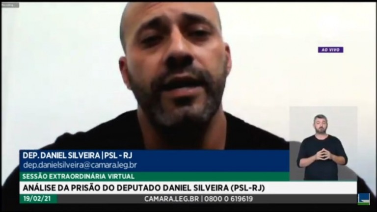 Daniel Silveira pede desculpas em defesa na Câmara: "Já me arrependi"