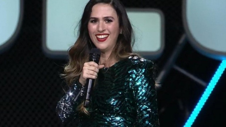 Tatá Werneck contesta ação por dizer que vestido custava o preço da RedeTV!