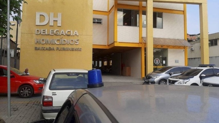 Jovem é perseguido e morto por grupo de 10 pessoas após sair de festa