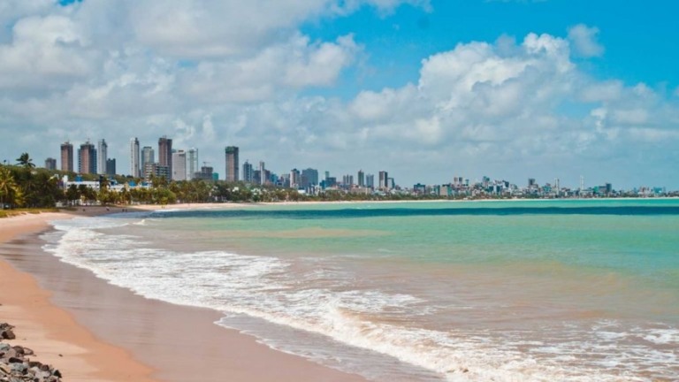 Paraíba terá toque de recolher e fechará acesso a praias por 15 dias Paraíba terá toque de recolher e fechará acesso a praias por 15 dias