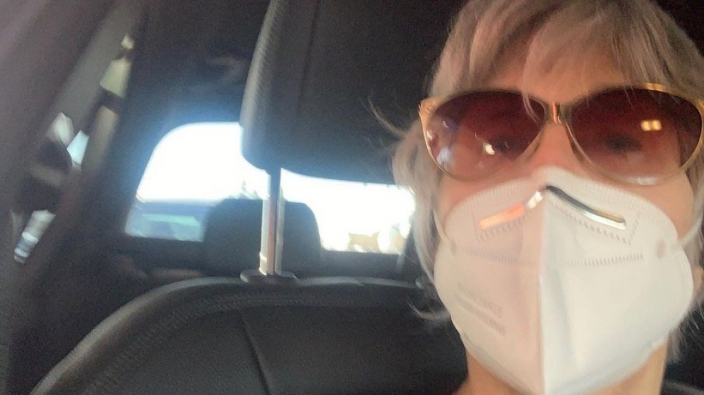 Jane Fonda, 83 anos, toma segunda dose de vacina contra Covid-19