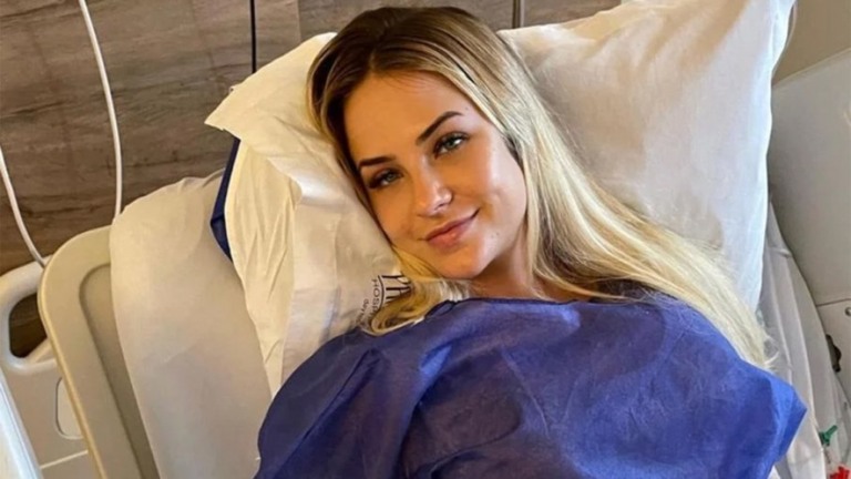 Gabi Martins revela que passou por duas cirurgias plásticas