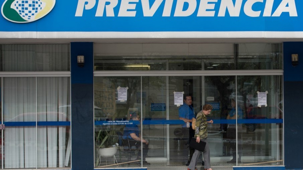 Auxílio-doença conta como carência para ter direito a benefício do INSS, diz STF