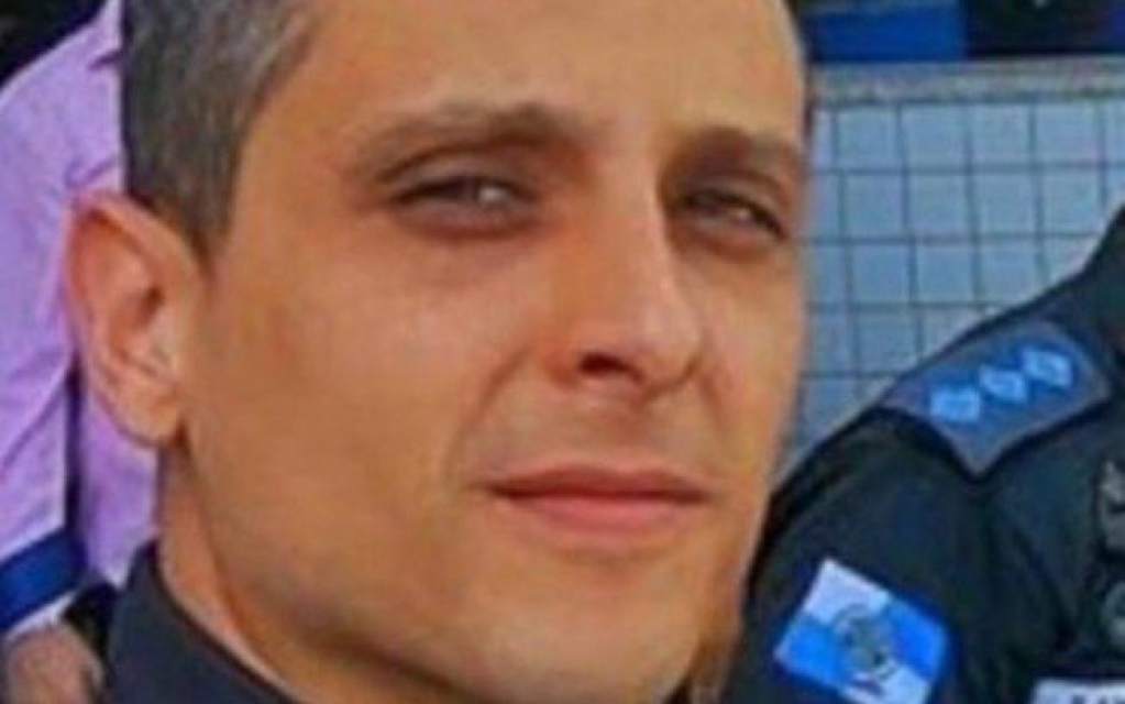 Capitão da PM acusado de chefiar milícia é preso de novo um mês após ser solto Capitão da PM acusado de chefiar milícia é preso de novo um mês após ser solto