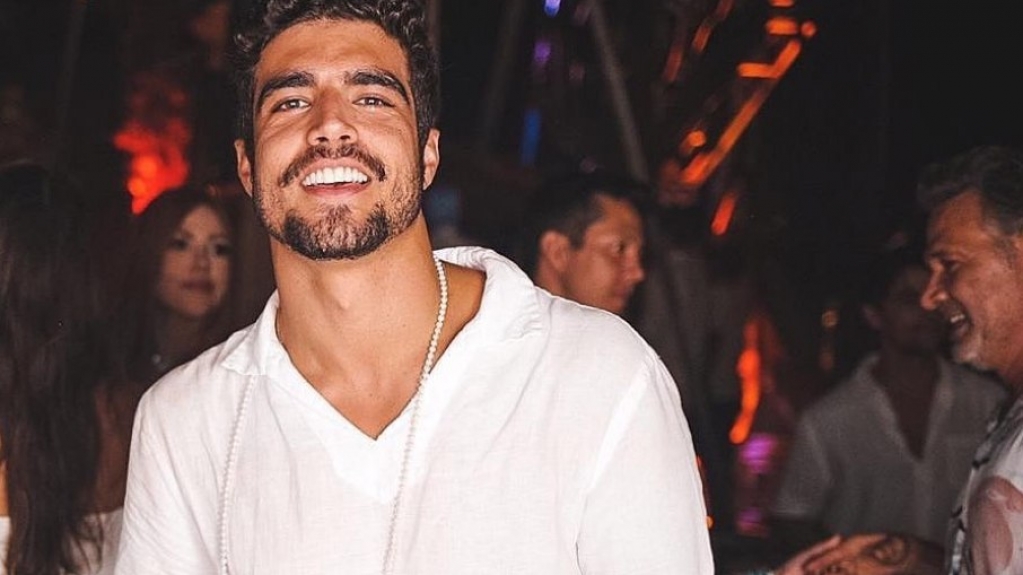Record prepara anúncio de Caio Castro como apresentador de A Fazenda, diz site