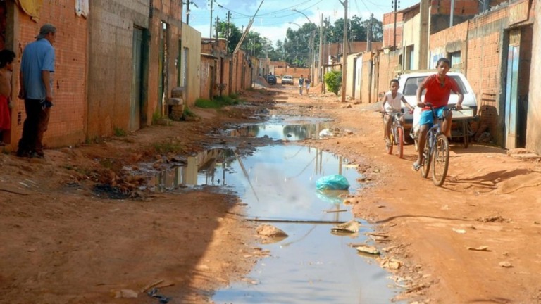 Pobreza no Rio dispara e mais de 10% é obrigado a sobreviver com R$ 246 mensais