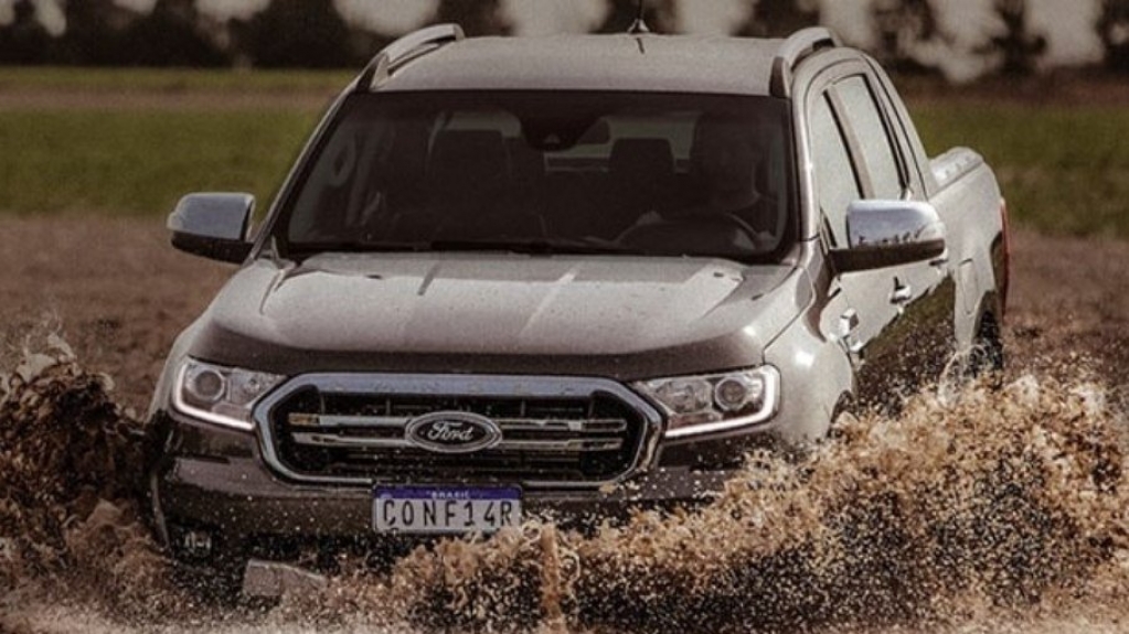 Ford Ranger entra na linha 2022 com mensagem subliminar