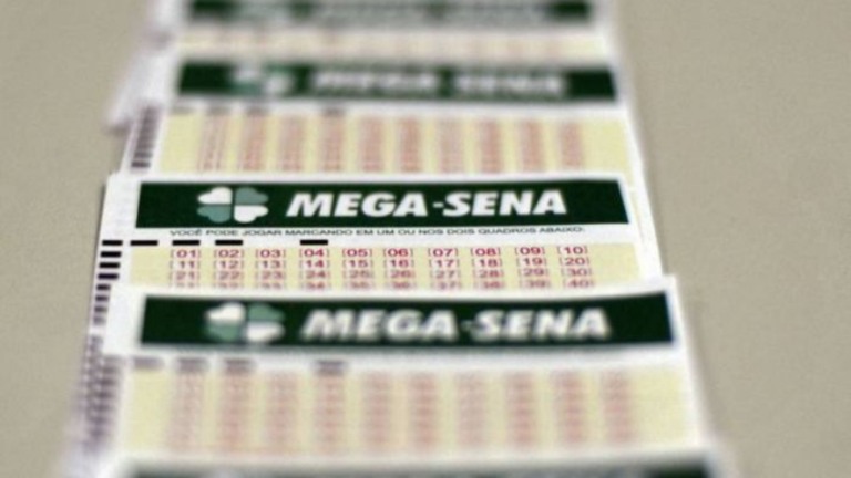 Mega-Sena sorteia R$ 50 milhões; confira os números premiados