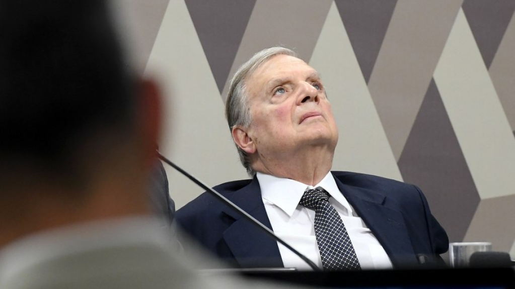 Senadores falam em impeachment de Bolsonaro por pandemia, diz jornalista