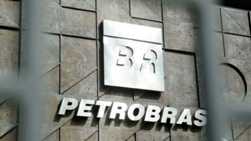Petrobras anuncia mais um reajuste: 4,8% na gasolina e 5% no diesel