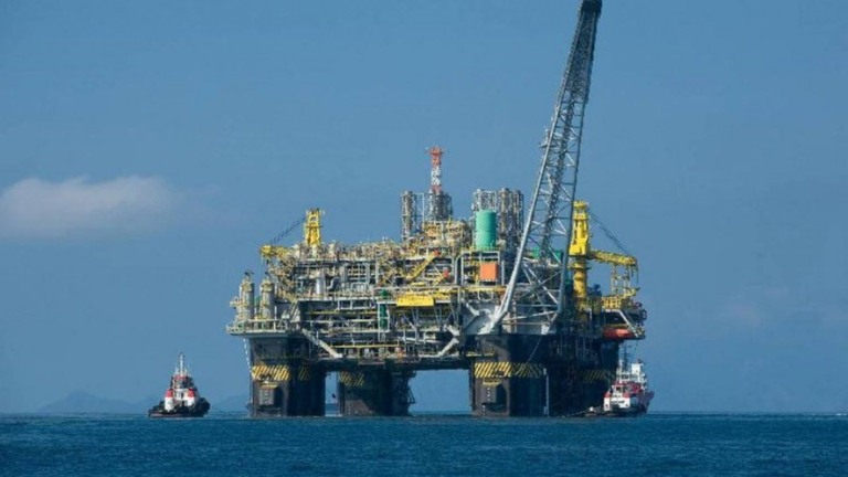 Produção de petróleo cresce 5,4% em 2021, diz ANP
