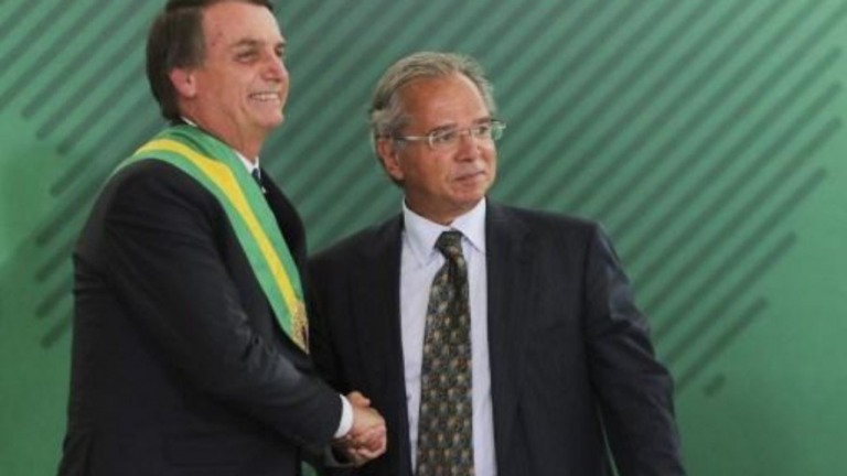 Guedes diz que Bolsonaro impede privatização de estatais: "Por mim vendia todas"