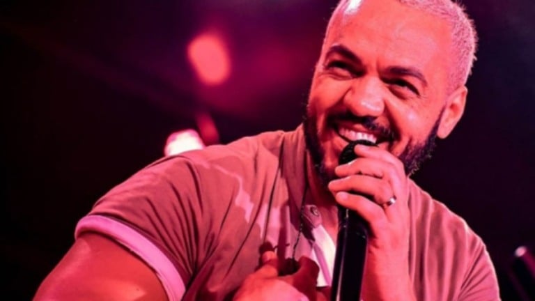 Belo faz primeiro show após prisão com ingressos de quase R$ 2 mil