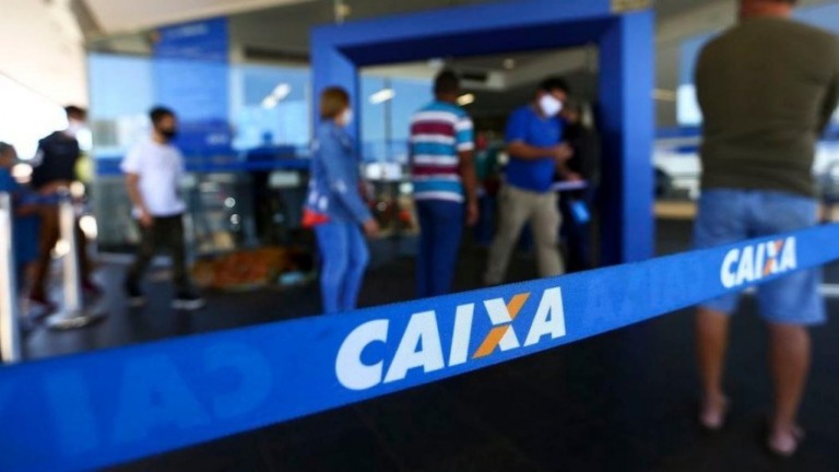 Novo auxílio terá valor padrão de R$250; mães receberão mais