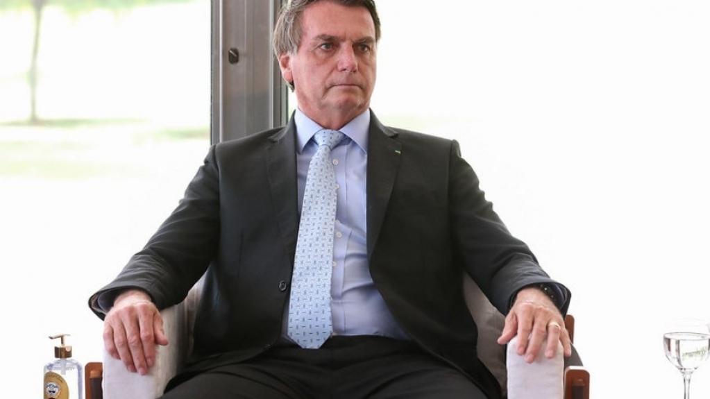 "Não deu certo em lugar nenhum": Bolsonaro "alfineta" Doria ao criticar lockdown "Não deu certo em lugar nenhum": Bolsonaro "alfineta" Doria ao criticar lockdown