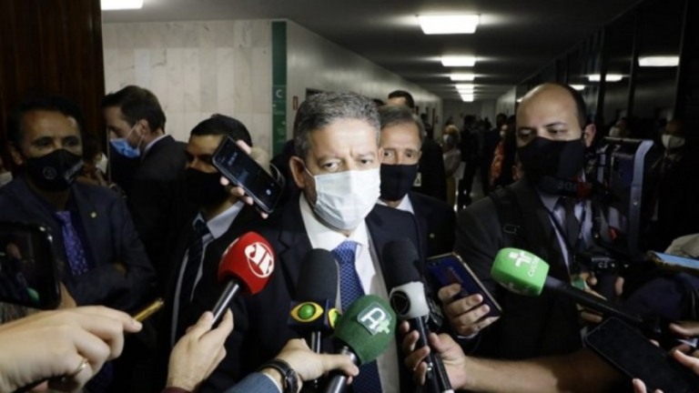 Câmara termina reunião sem acordo para definir a presidência de comissões