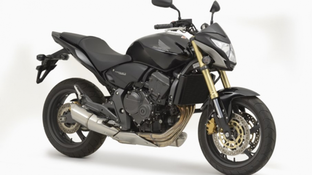 Honda CB 600F Hornet lidera ranking das motos mais buscadas na internet