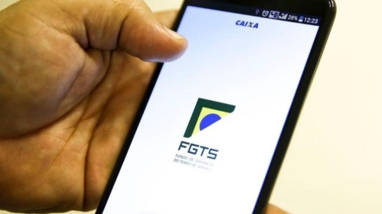 Governo deve permitir que patrão adie recolhimento do FGTS; entenda