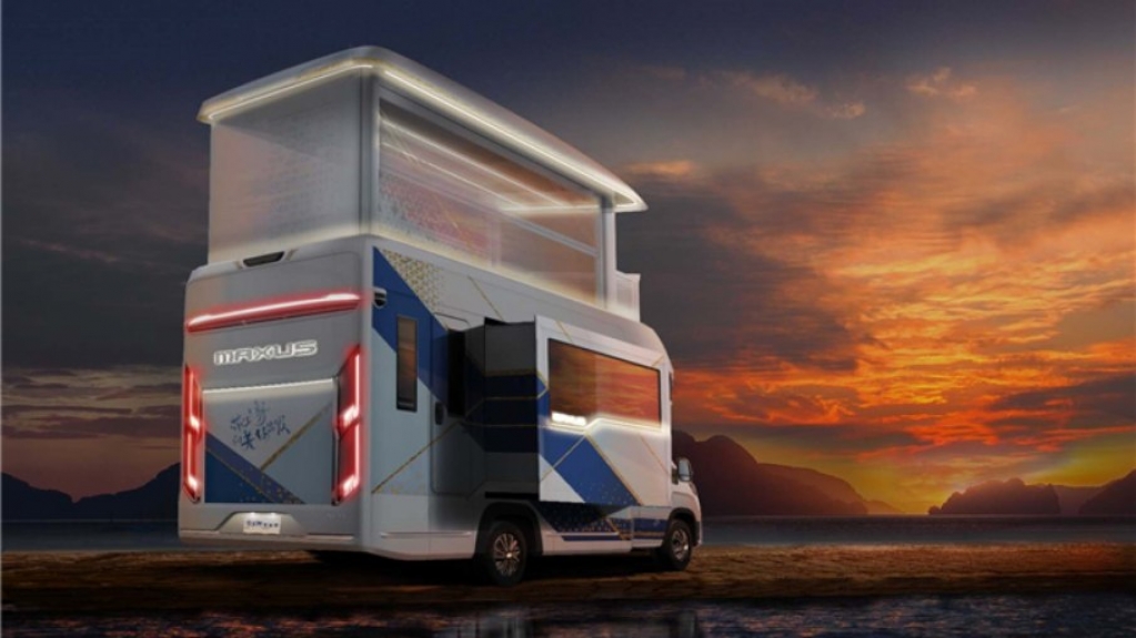 Conheça o motorhome chinês com dois andares e elevador