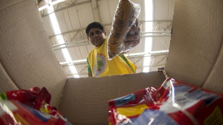 Cesta básica: custo cai em 12 capitais brasileiras; confira