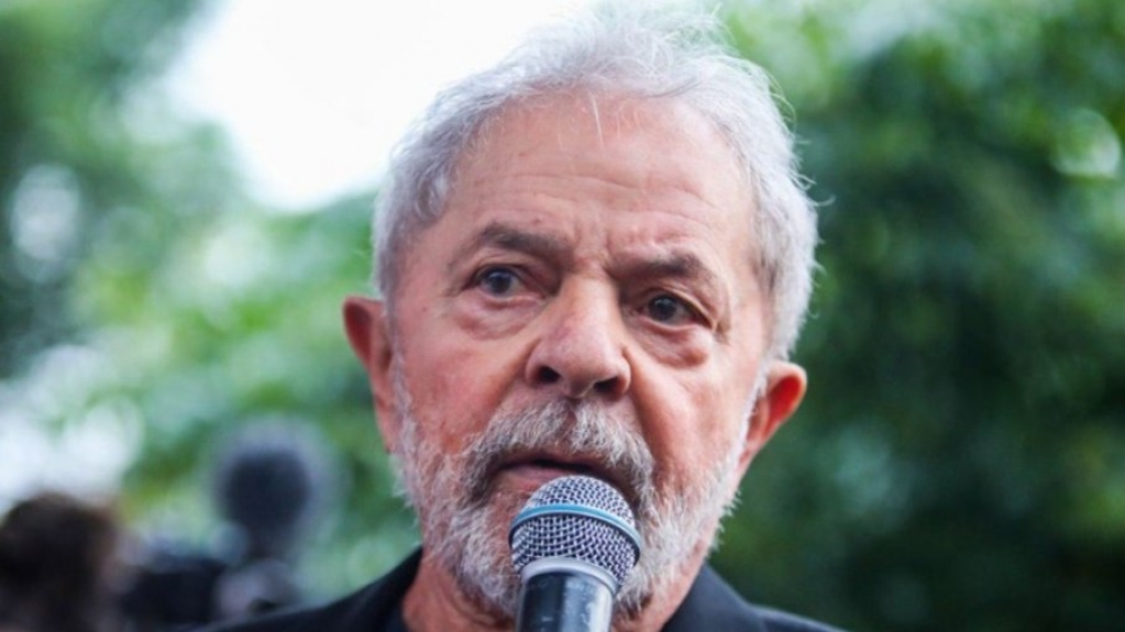 Lula elegível: defesa comemora decisão e critica "incompetência" da Vara de Moro Lula elegível: defesa comemora decisão e critica "incompetência" da Vara de Moro