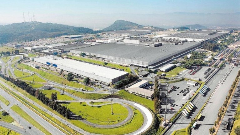 Fiat vai dar férias coletivas para 600 funcionários em MG; saiba por que