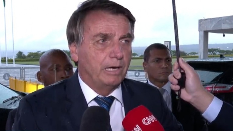 Bolsonaro diz que PEC Emergencial está sendo reavaliada para ser aprovada direto