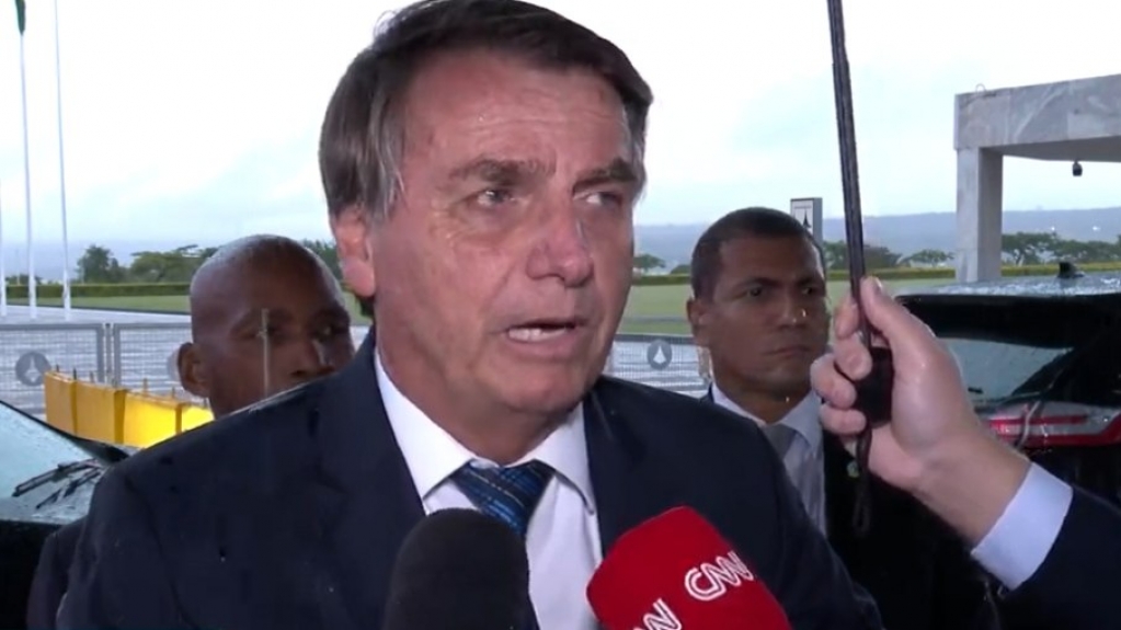 Bolsonaro diz que PEC Emergencial está sendo reavaliada para ser aprovada direto Bolsonaro diz que PEC Emergencial está sendo reavaliada para ser aprovada direto